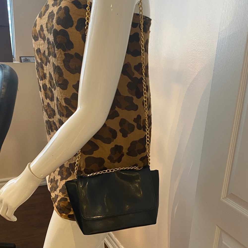 Black Maxime Moda Gold Chain Shoulder Bag from Italy - Picture 4 of 13